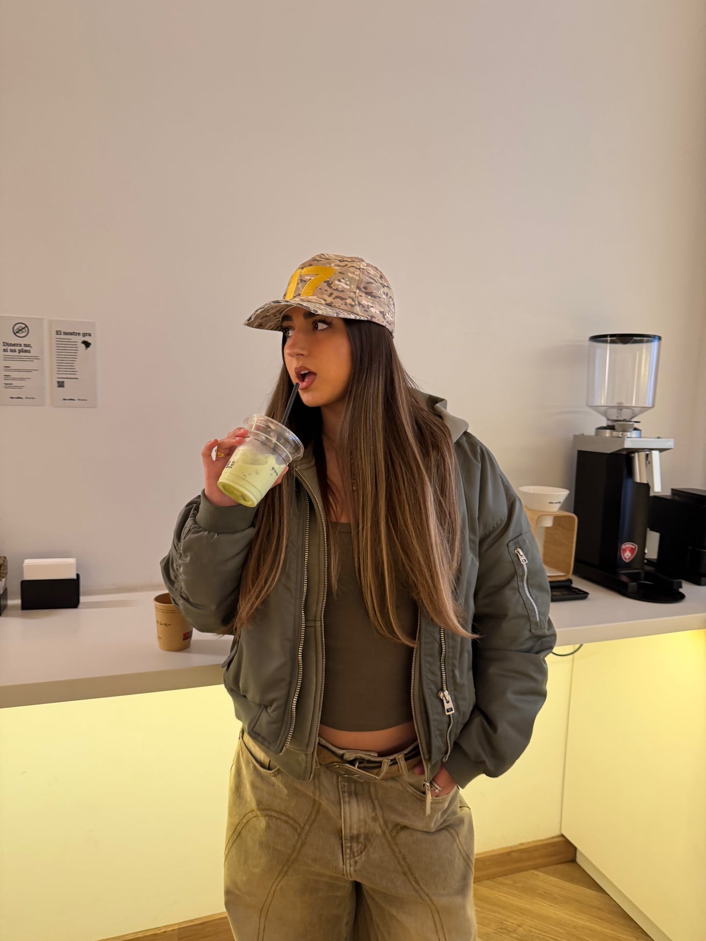 "SHIFT CAP"
